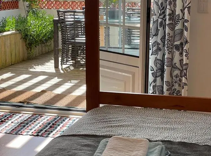 Bed & Breakfast Lalita Ocean Group Ribamar (Torres Vedras)